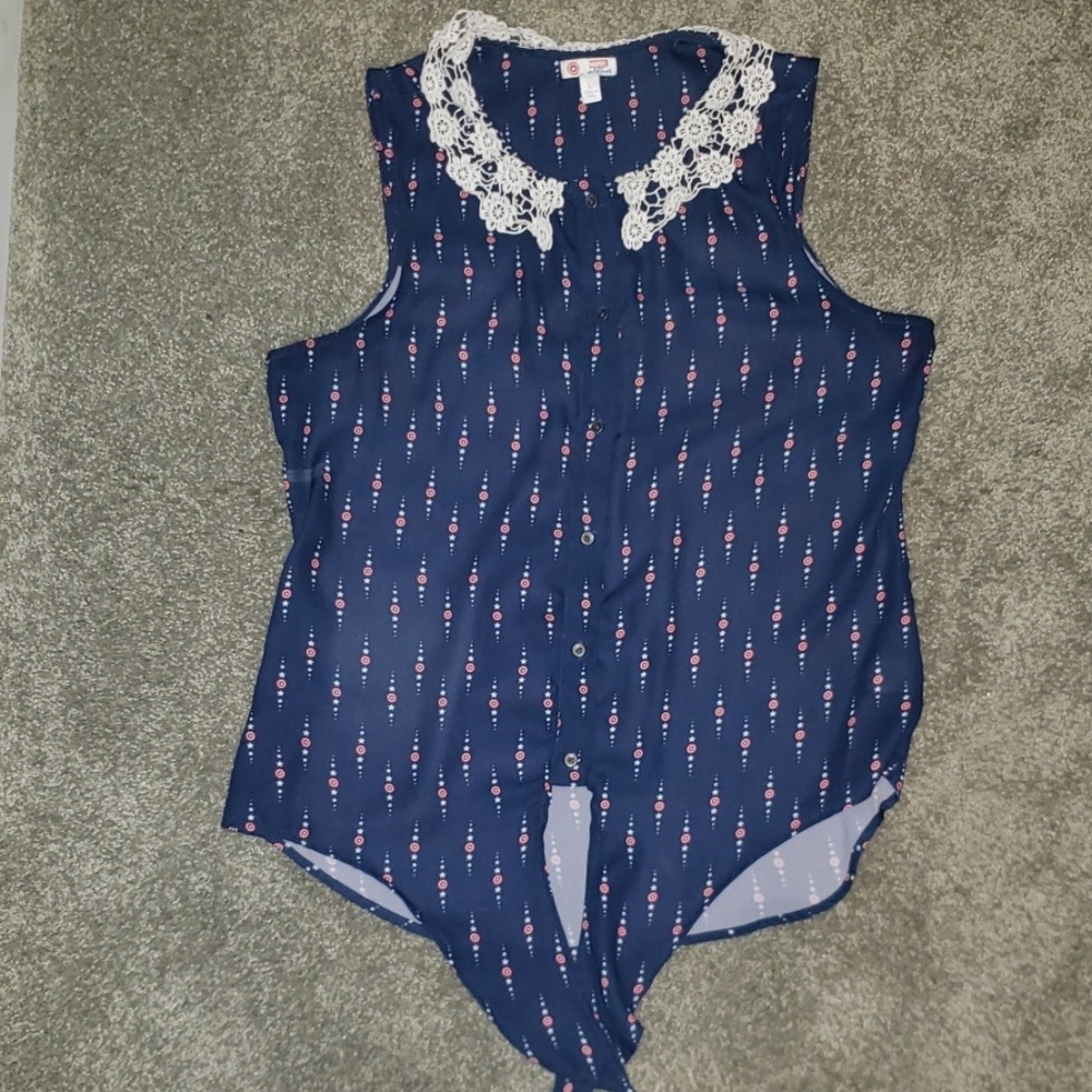 Captian American button-up sleeveless top